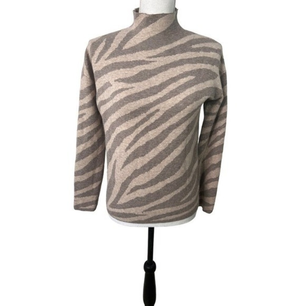 Tahari XS Zebra Print Mock Neck‎ Sweater Taupe Beige Long Sleeve Knit Top - Picture 3 of 10